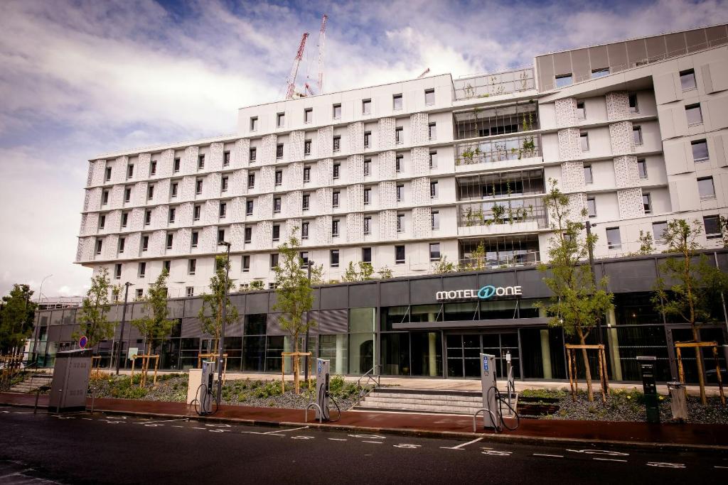 [3] Hotel | Motel One Paris
